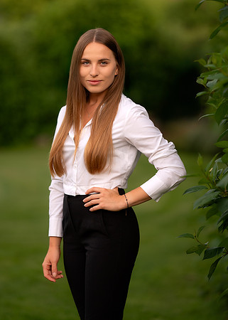 simona-32-Edit
