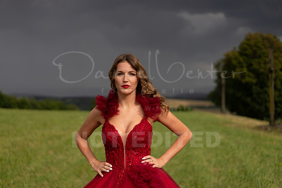 scarlet-37