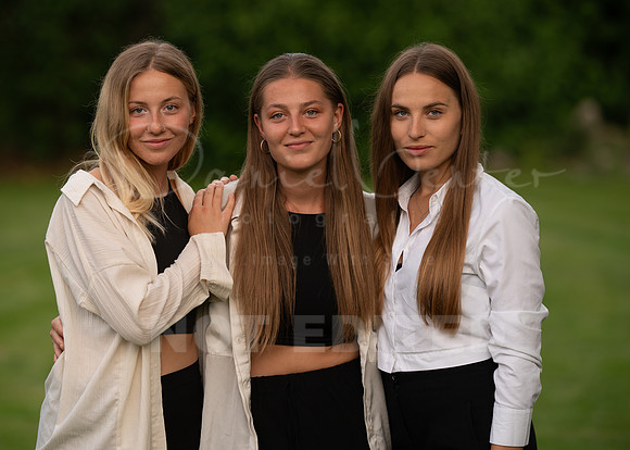 simona-93