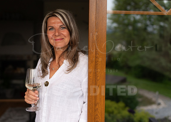 simona-99