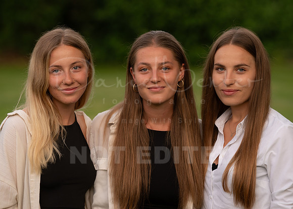 simona-95