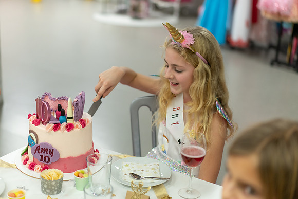 amyparty-75